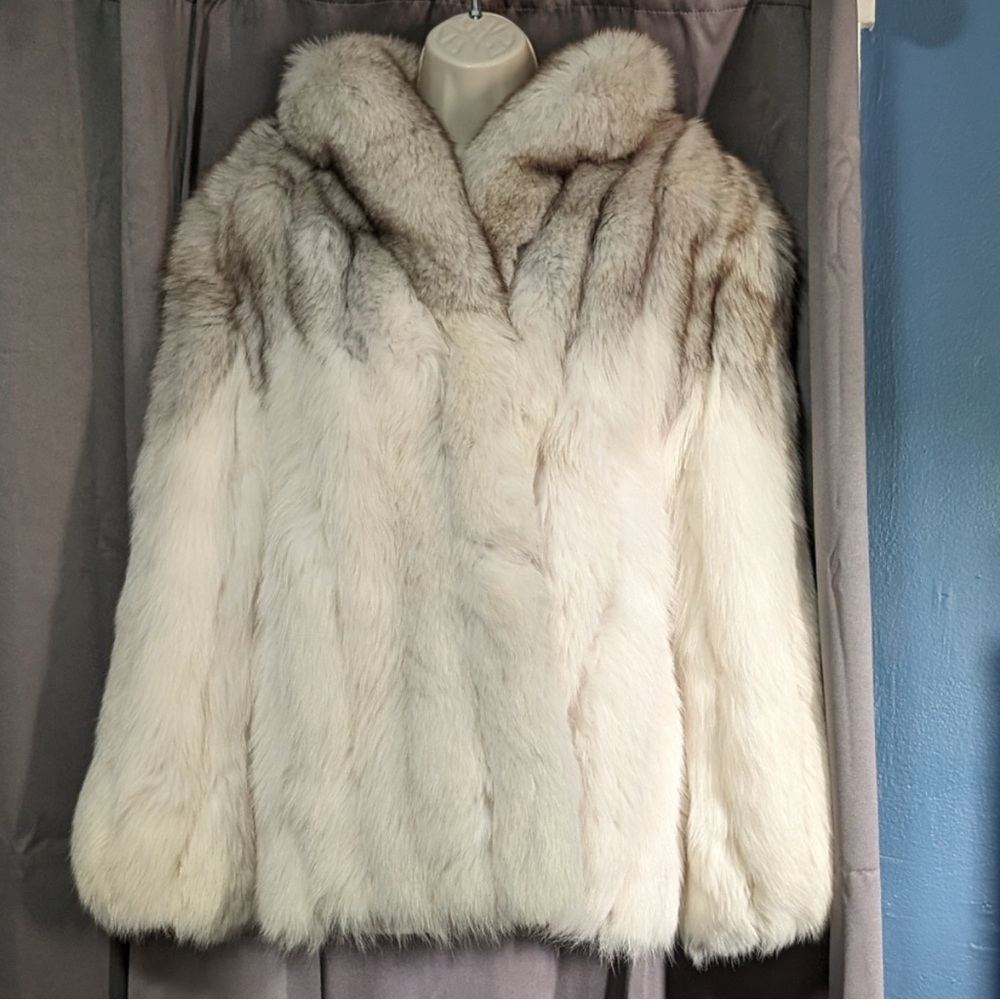 Elegant REAL Fur Coat in Cream and Brown